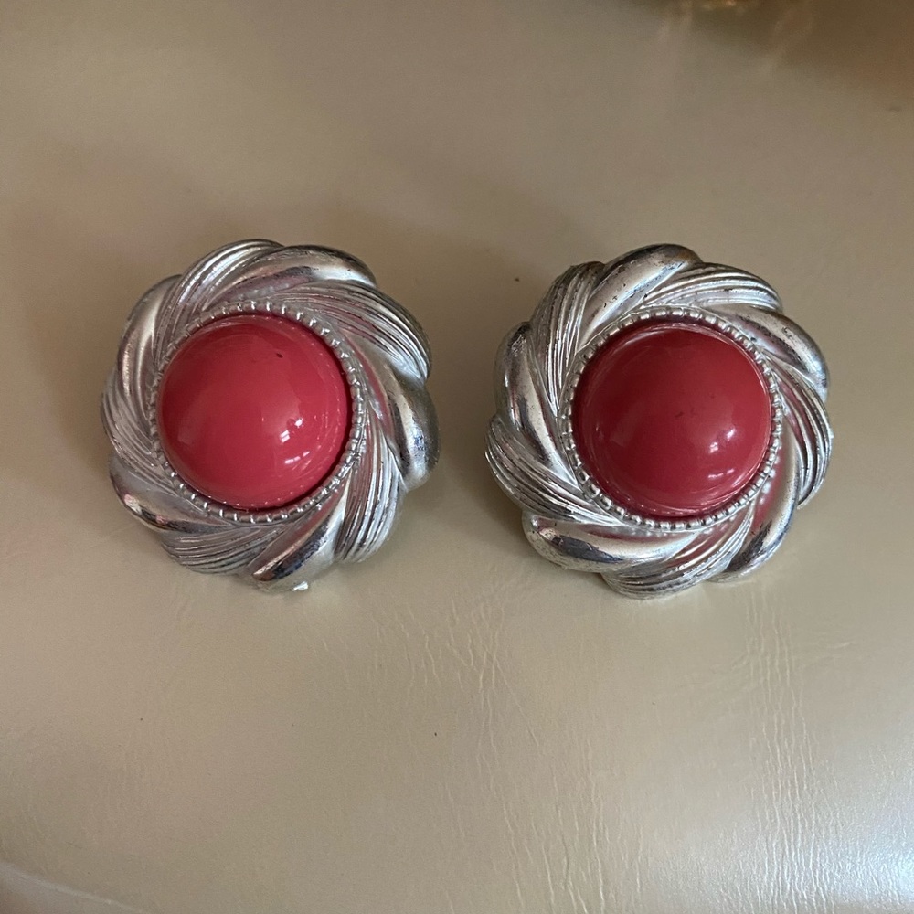 Vintage Faux Silver Round Clip On Earrings